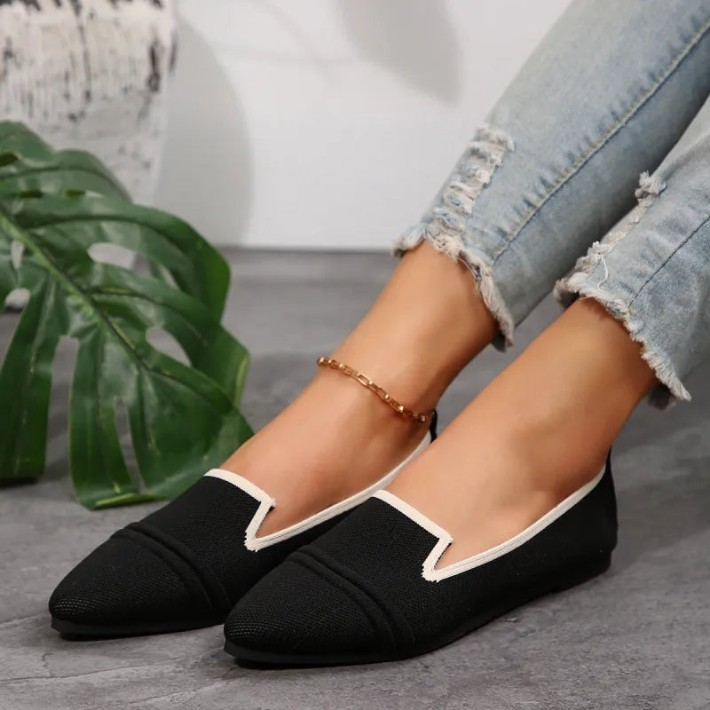 Flache Ballerinas für Damen ⎜ Bequeme Slip-On Schuhe mit spitzer Zehenpartie und perforiertem Design