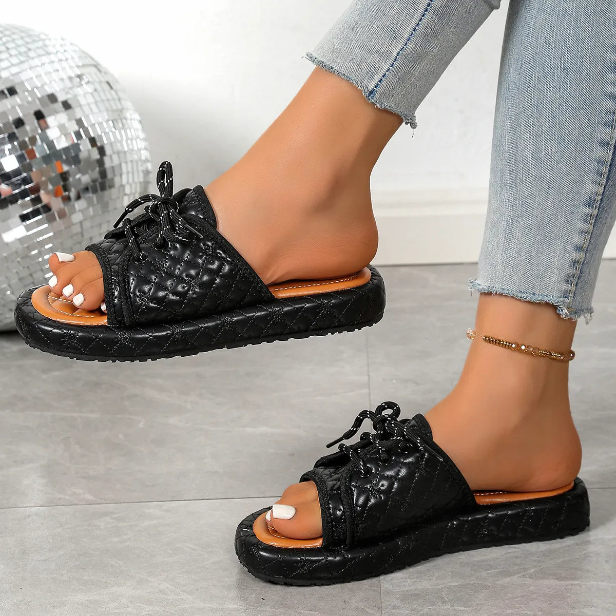 Bequeme Sandalen für Damen ⎜ Slip-ons mit Schnürung und gepolsterter Sohle für maximalen Komfort