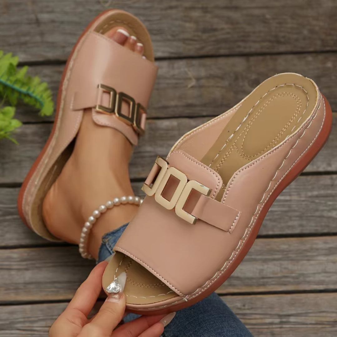 Plattform-Slipper für Damen ⎜ Modische Wedges mit Ketten-Design und dickem Absatz für den Sommer