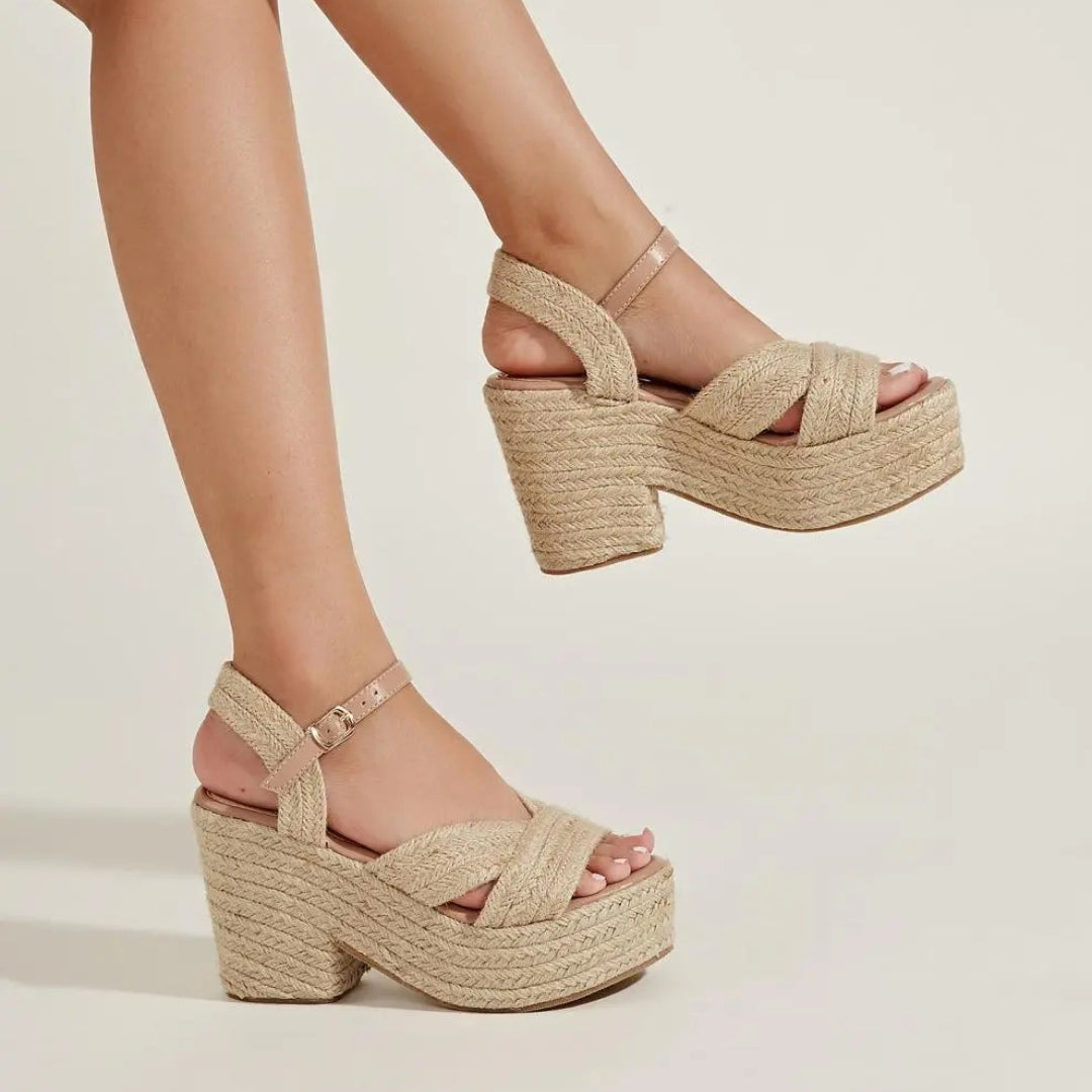 Plateausandalen für Damen ⎜ Sommerliche Keilschuhe mit Juteseil und Bequemem Blockabsatz für Alltag