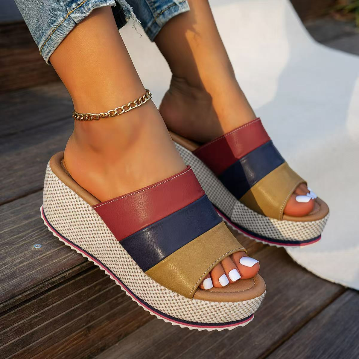 Damen Wedge Sandalen mit Block-Absatz ⎜ Komfortable Plateauslipper mit Farbblock-Design und Riemen