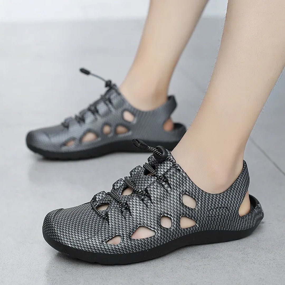Casual Sandalen für Herren ⎜ Weiche Rutschfeste Outdoor-Strandschuhe mit Lochdesign