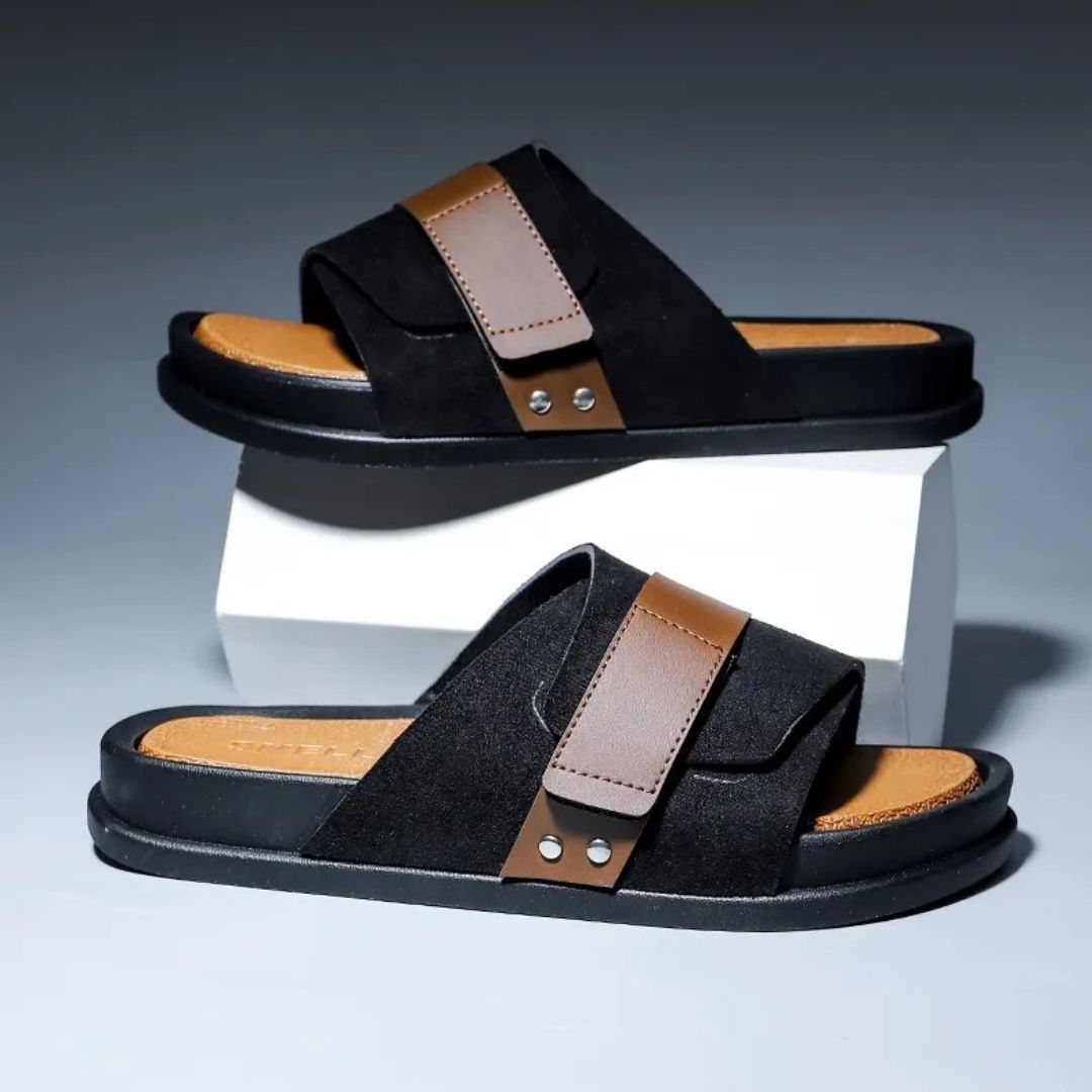 Hausschuhe für Herren ⎜ Rutschfeste Plattform-Slipper für Bad und Zuhause