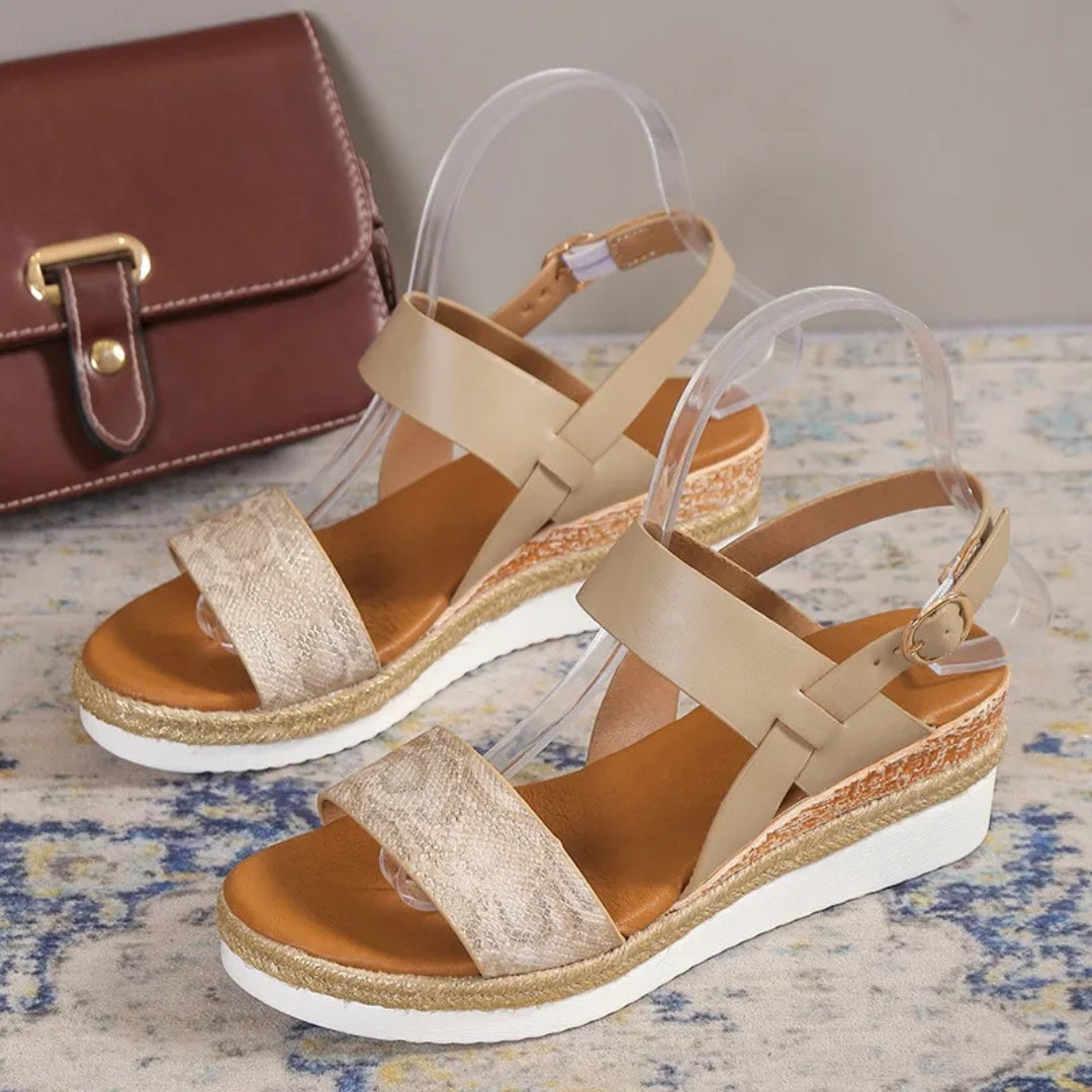 Keilsandalen für Damen ⎜ Bequeme Sommerschuhe mit Breiten Riemen und Weicher Sohle für Sicheren Halt