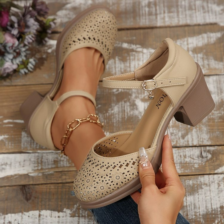 Damen Pumps mit Blockabsatz ⎜ Bequeme Schuhe mit Schnallenriemen und luftigen Ausstanzungen