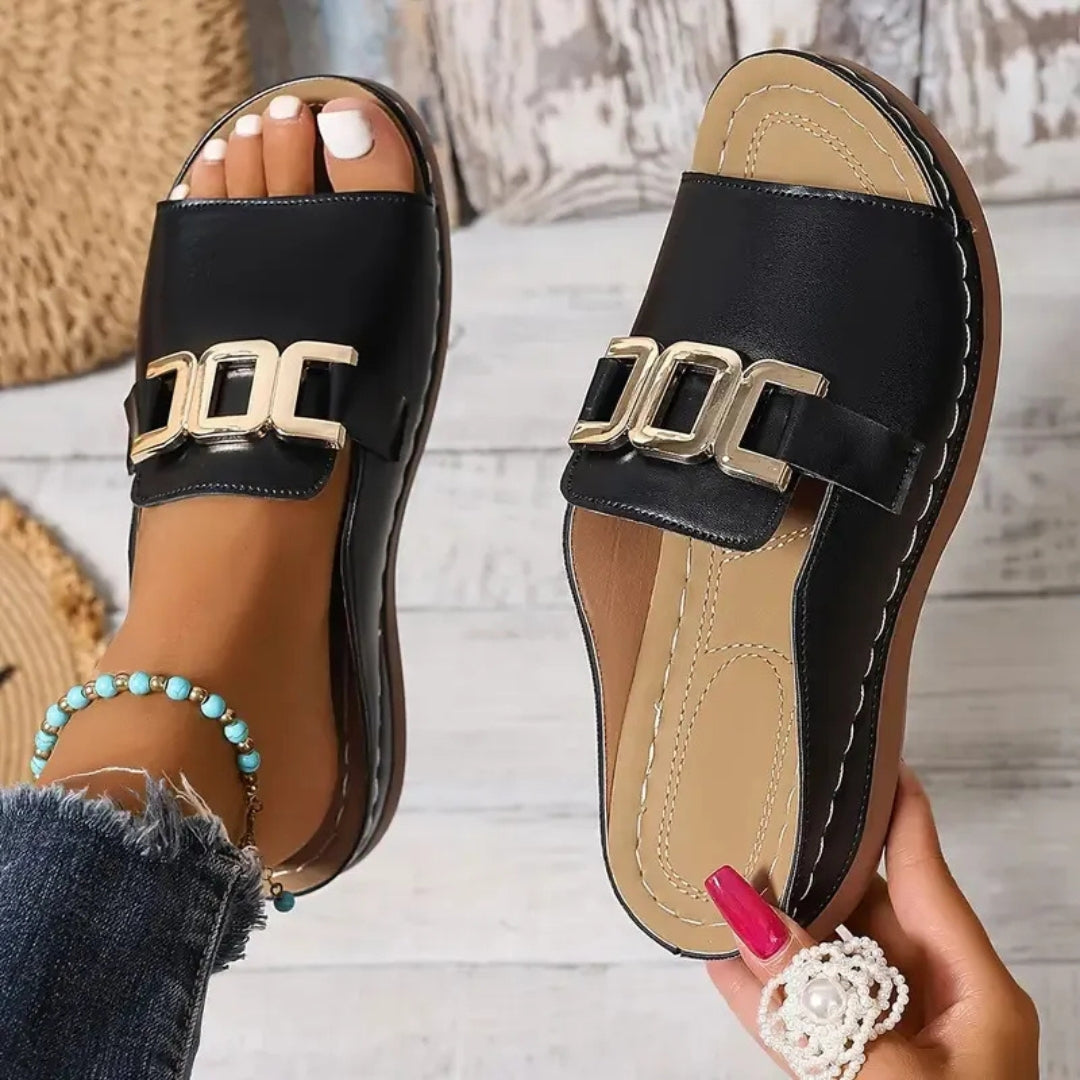 Plattform-Slipper für Damen ⎜ Modische Wedges mit Ketten-Design und dickem Absatz für den Sommer