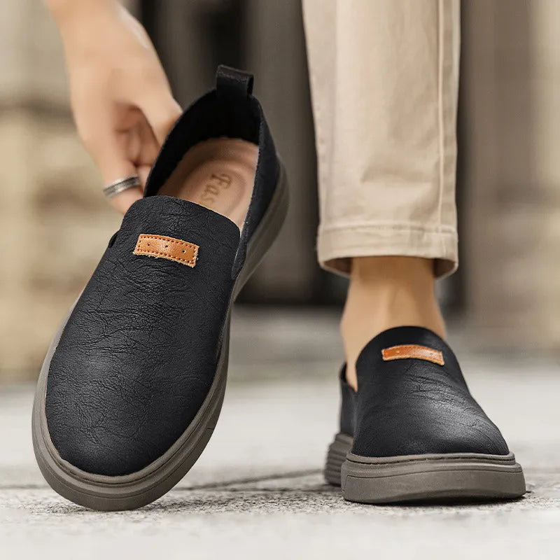 Herren Slip-On Schuhe ⎜ Bequeme Outdoor-Schuhe aus Leder für den Sommer und Freizeit