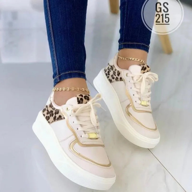 Damen Sneakers ⎜ Modische Schnürschuhe mit Leopardenmuster und dickem Sohlenprofil für den Alltag