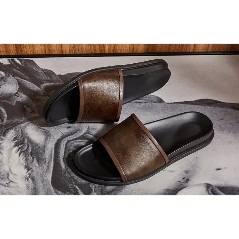 Herren Slipper aus echtem Leder ⎜Bequeme Sommer-Sandalen mit rutschfester Sohle für Outdoor-Aktivitäten