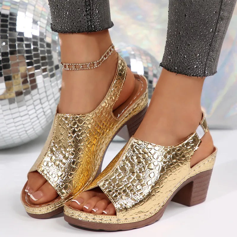 Blockabsatz Sandalen für Damen ⎜ Schicke Peeptoe-Schuhe mit glänzender Oberfläche und bequemem Tragekomfort