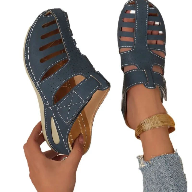 Damen Sandalen mit Keilsohle ⎜ Bequeme Sommerschuhe mit Belüftung und Klettverschluss für Alltag und Freizeit