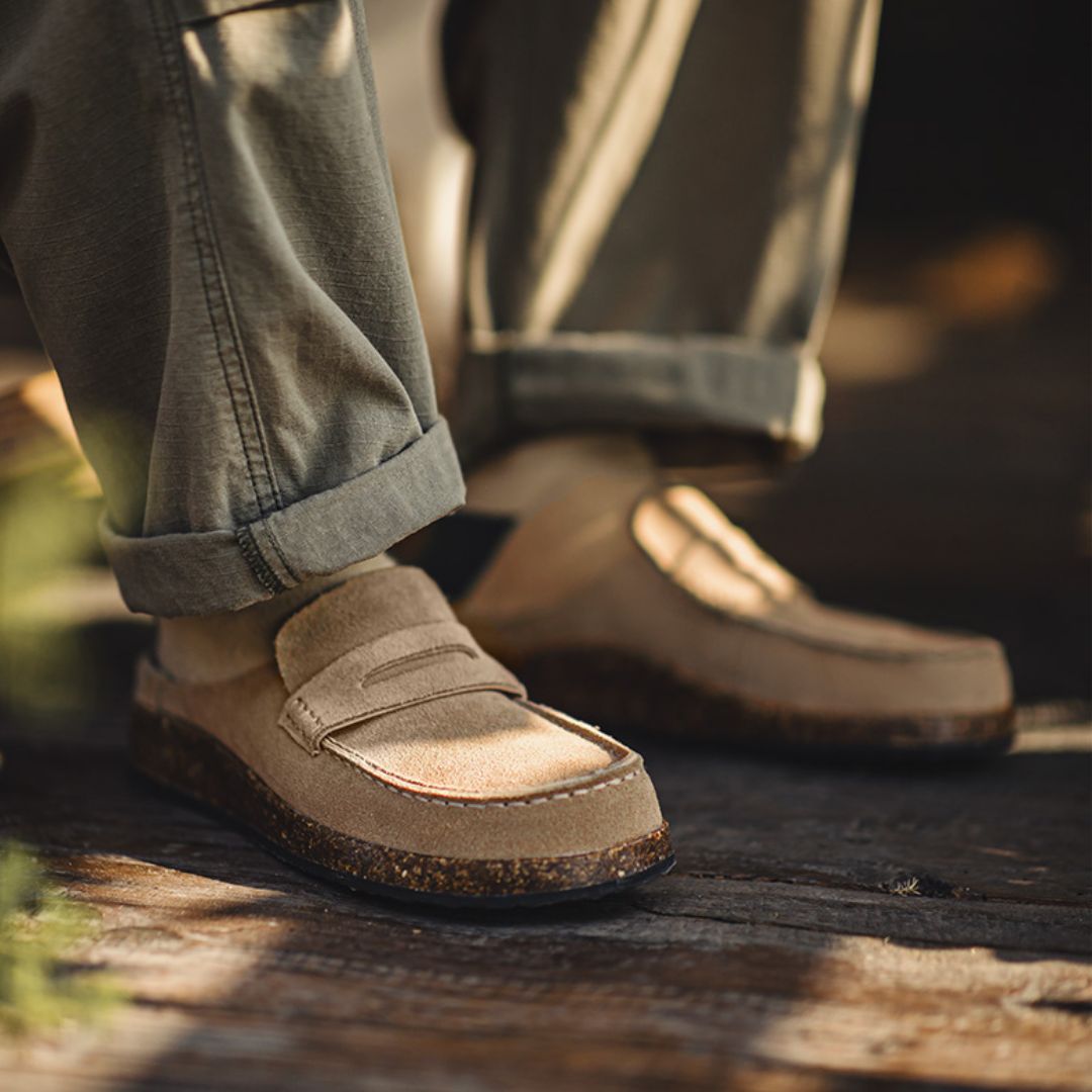 Herren Hausschuhe für den Alltag ⎜ Bequeme Slipper mit Dickem Korksohlen-Design und Modernem Look