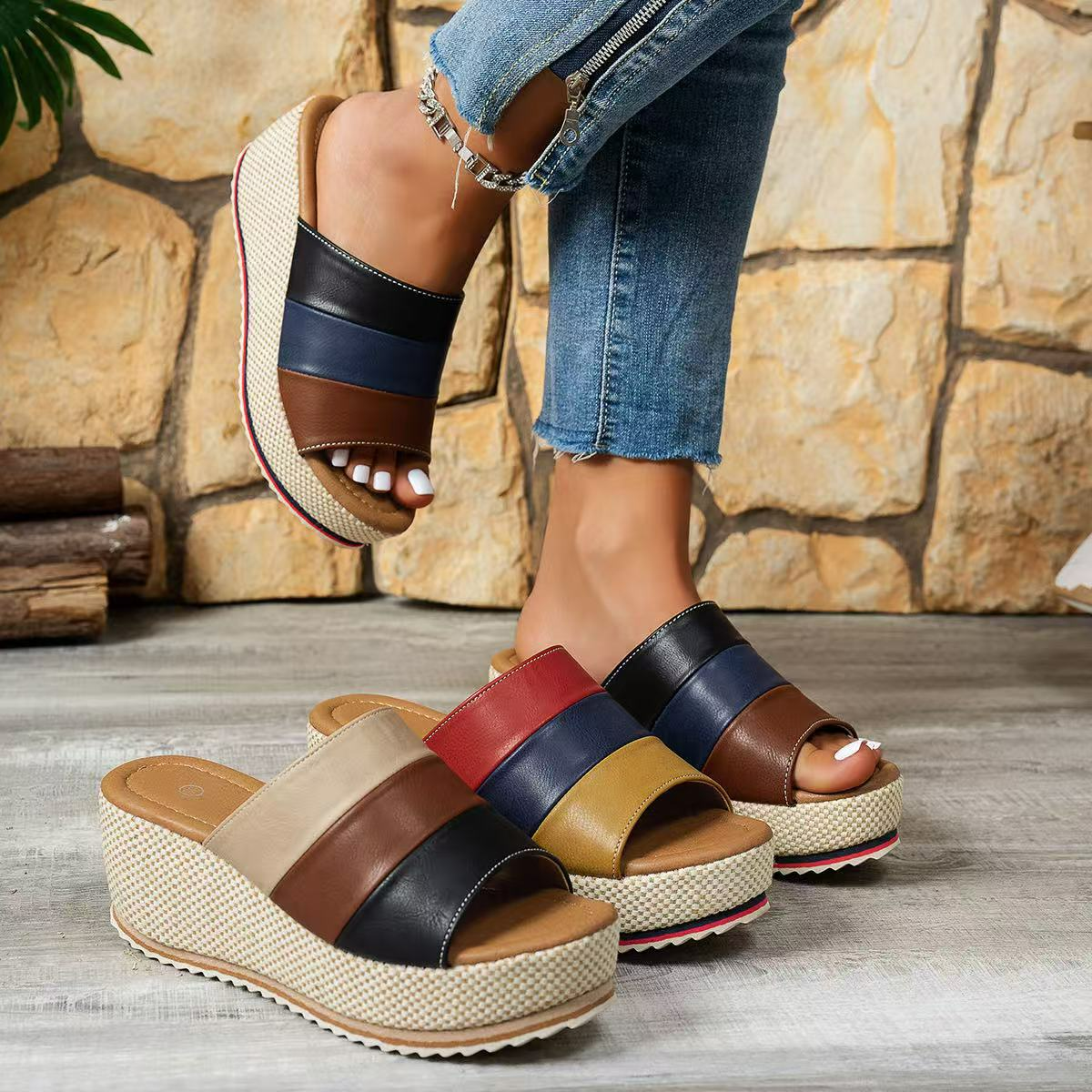 Damen Wedge Sandalen mit Block-Absatz ⎜ Komfortable Plateauslipper mit Farbblock-Design und Riemen