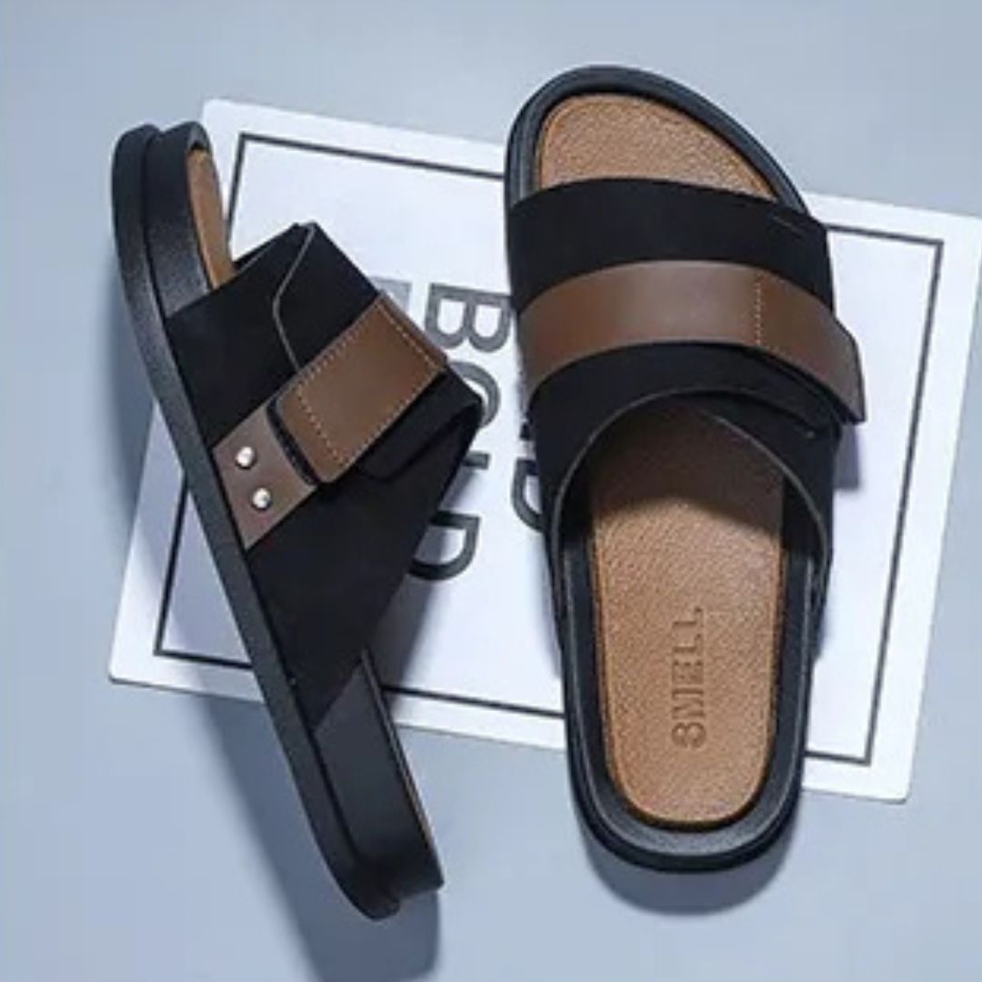 Hausschuhe für Herren ⎜ Rutschfeste Plattform-Slipper für Bad und Zuhause