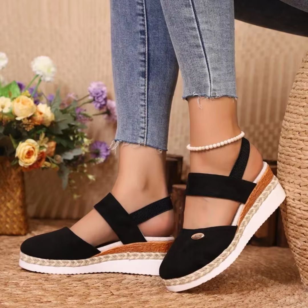 Damen Wedges mit elastischem Band ⎜ Bequeme Espadrilles mit Jute-Rohr-Details und geschlossenem Zehenbereich