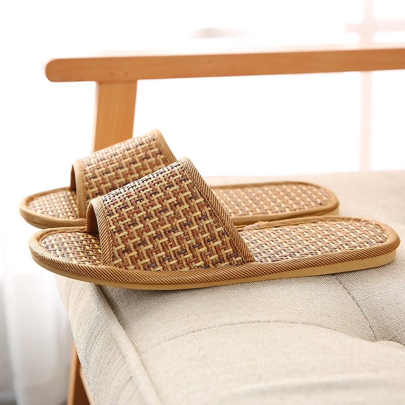 Hausschuhe aus Rattan ⎜ Bequeme Strohsandalen mit Atmungsaktivem Design für den Alltag