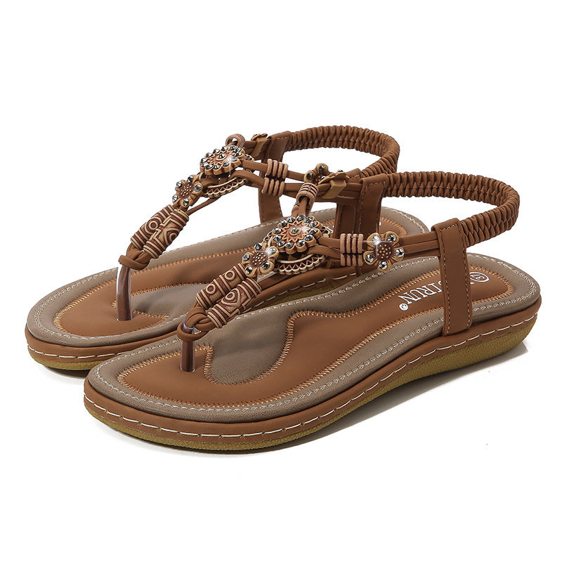 Damen Sandalen mit Holzperlen ⎜ Bequeme Flachsohlen-Schuhe im lässigen Stil mit geflochtenem Design