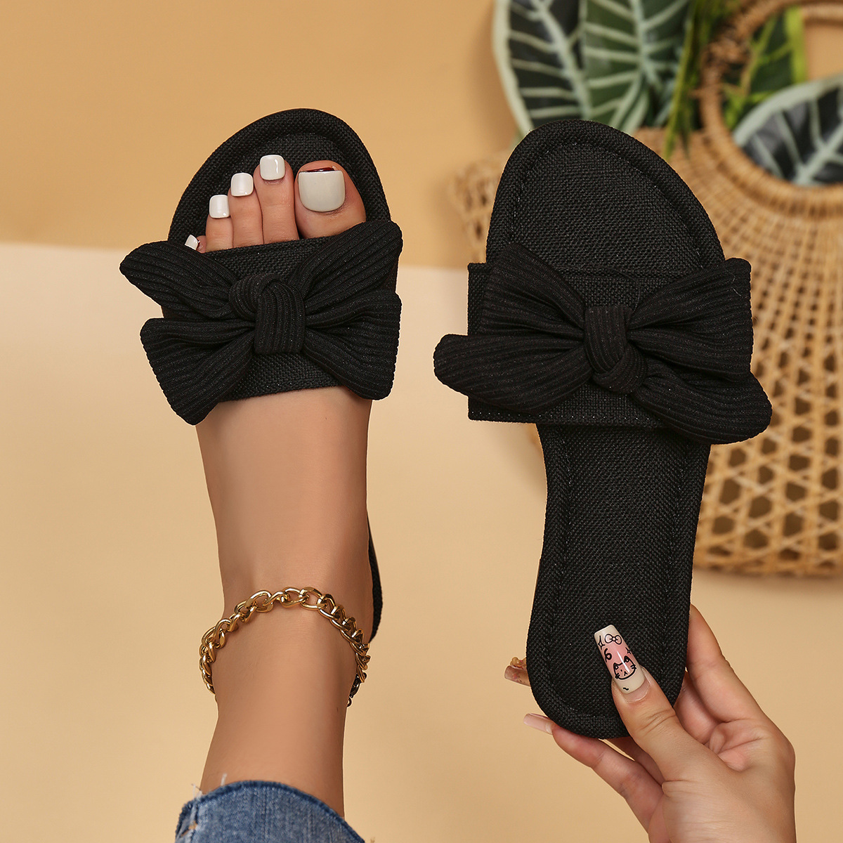 Bequeme Sandalen für Damen ⎜ Weiche Sohlen mit Schleifen-Design für entspannten Tragekomfort