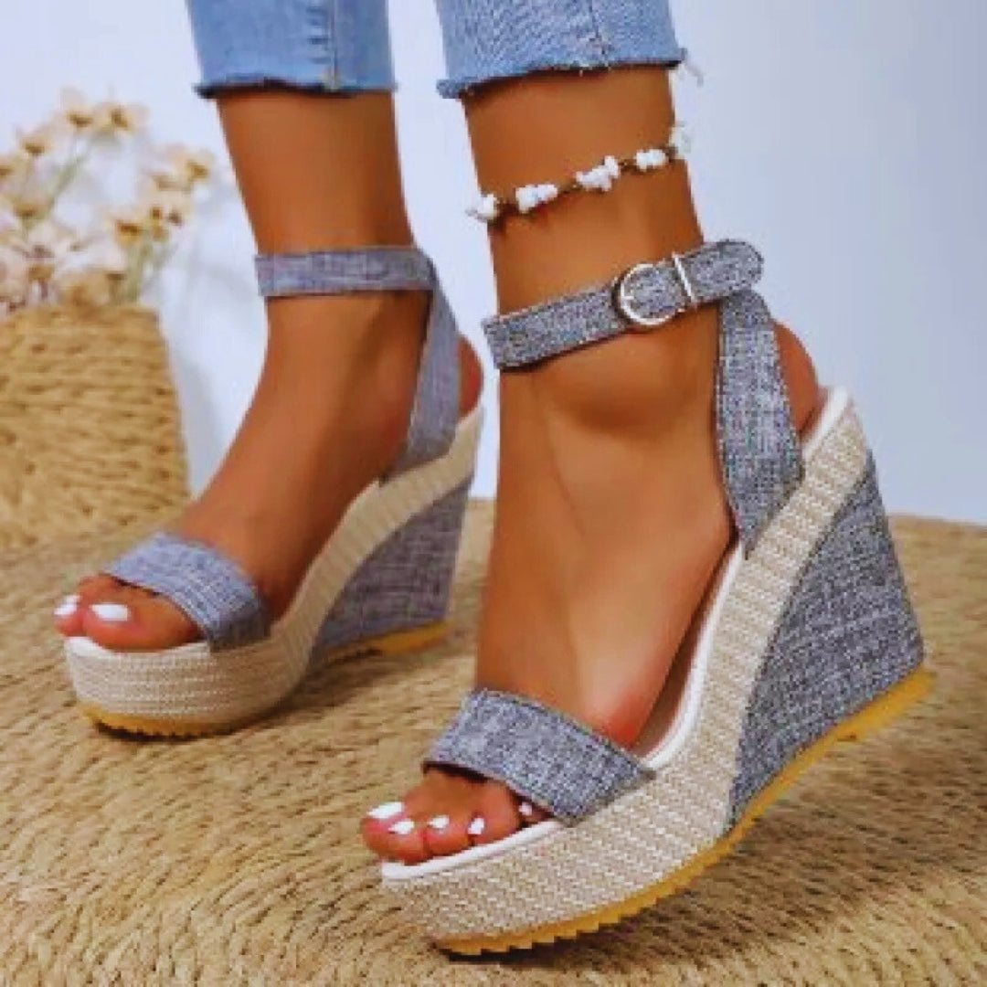 Keilsandalen für Damen ⎜ Hohe Sommerschuhe Aus Jeansstoff mit Knöchelriemen und Rutschfester Sohle