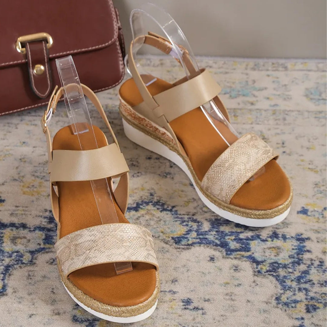 Keilsandalen für Damen ⎜ Bequeme Sommerschuhe mit Breiten Riemen und Weicher Sohle für Sicheren Halt