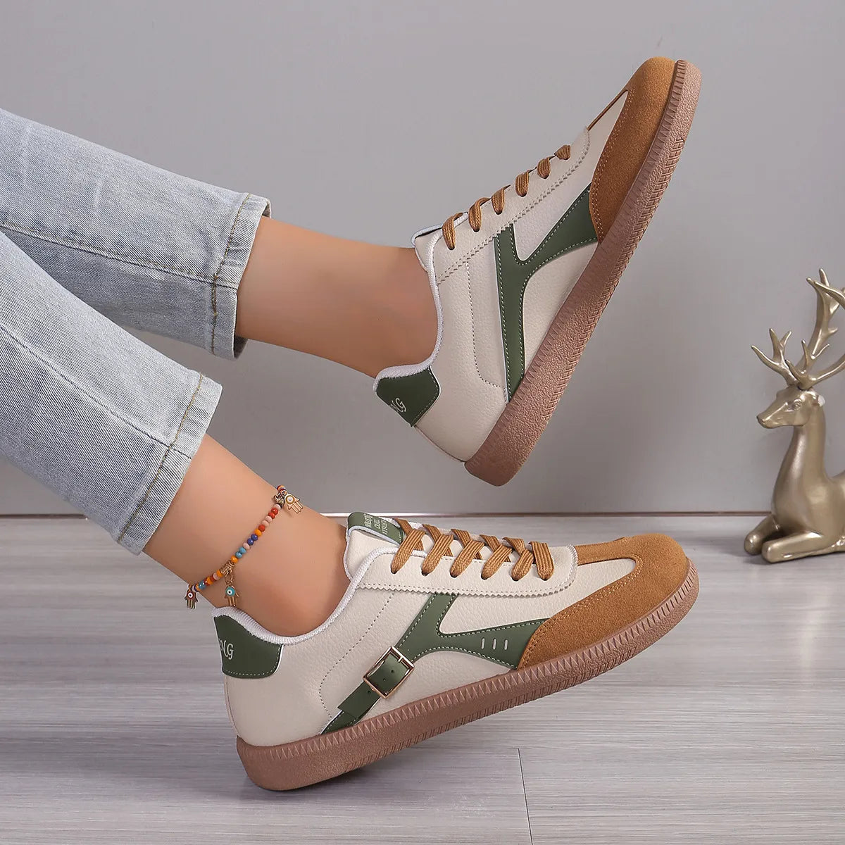 Sneaker für Damen ⎜ Bequeme Schuhe mit Klassischem Design und Rundem Zehenbereich für Alltag und Komfort