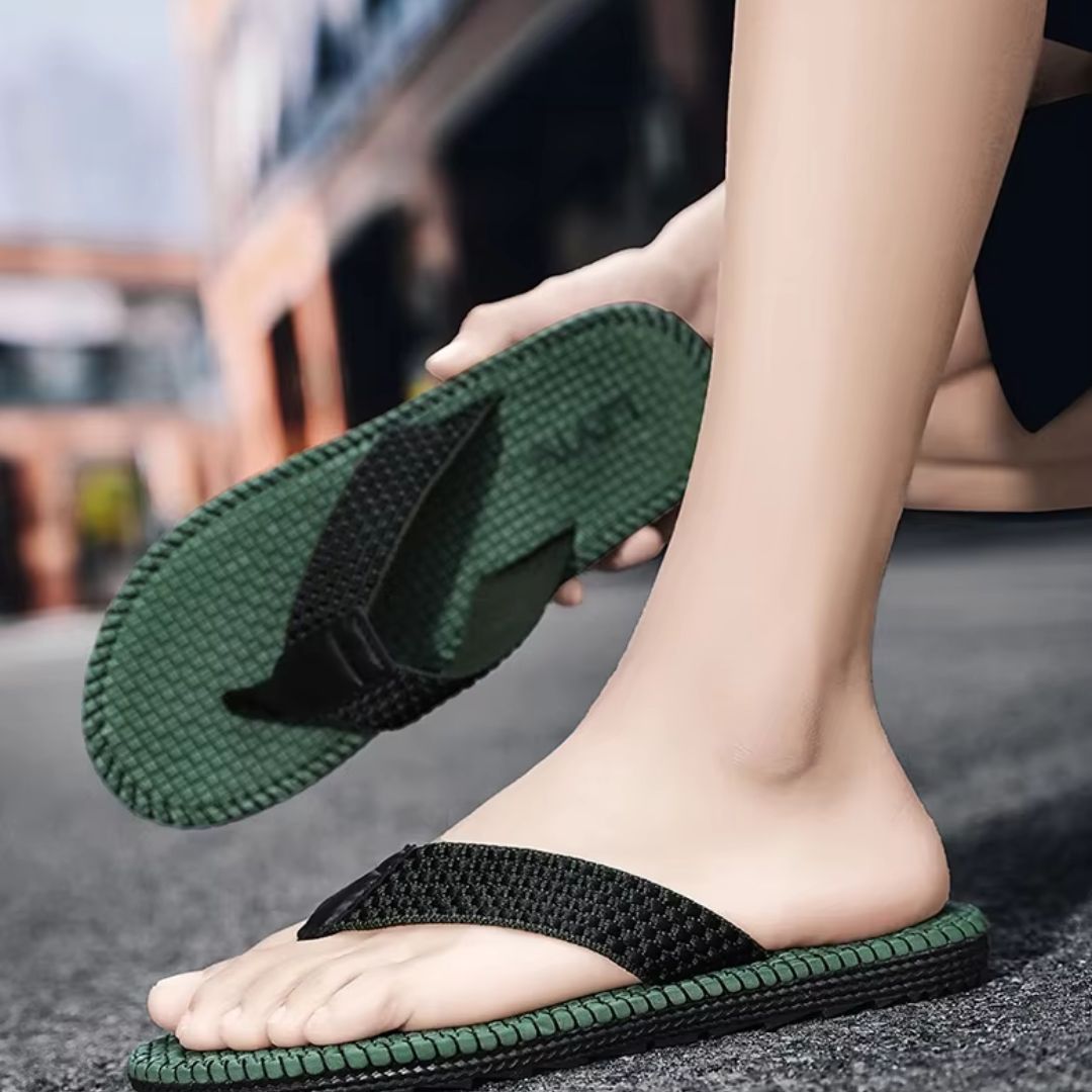 Herren Zehentrenner für den Sommer ⎜ Bequeme Strand-Sandalen mit Rutschfester Sohle und Netzdesign