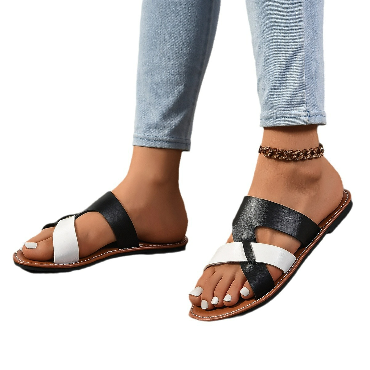 Damen Sandalen mit Blockstreifen-Design ⎜ Bequeme Hausschuhe mit Kreuzriemen und modischem Look