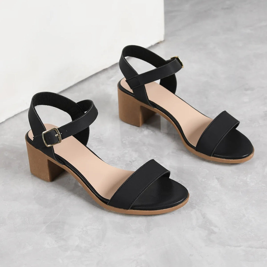 Sandalen mit Blockabsatz für Damen ⎜ Schlichte Sommerschuhe Mit Knöchelriemen und Bequemem Tragegefühl