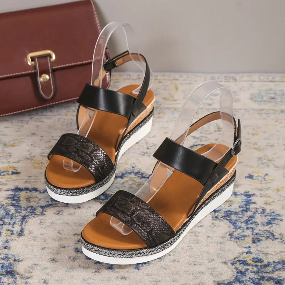 Keilsandalen für Damen ⎜ Bequeme Sommerschuhe mit Breiten Riemen und Weicher Sohle für Sicheren Halt