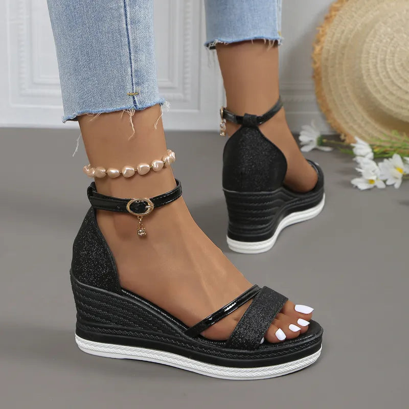 Damen Keilabsatz Sandalen ⎜ Elegante Sommerschuhe mit Glitzerriemen und Verstellbarem Knöchelriemen