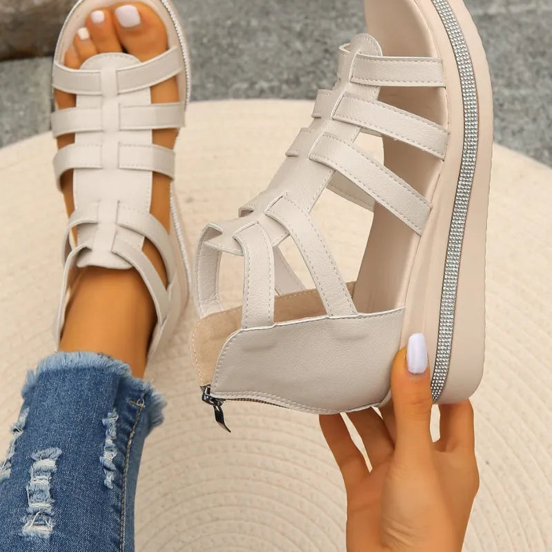 Plateausandalen für Damen ⎜ Sommerliche Keilschuhe mit Glitzerdetails und bequemer Riemchenkonstruktion
