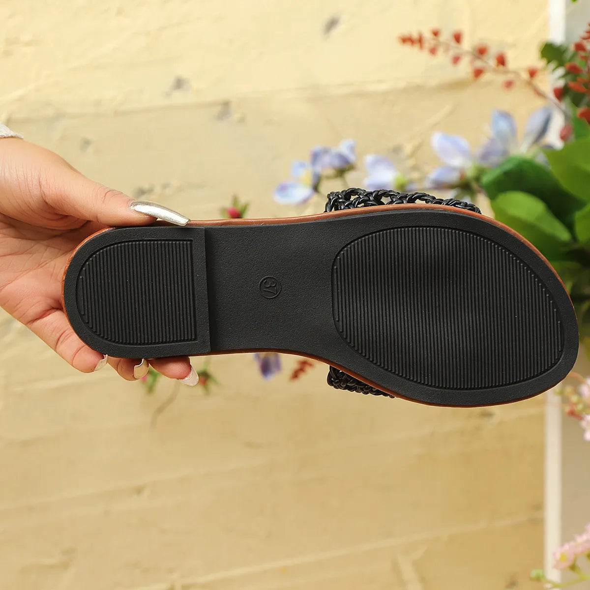 Damen Mesh Slippers mit Quadratzehen-Design ⎜ Bequeme Hausschuhe mit trendigem Gewebe-Muster