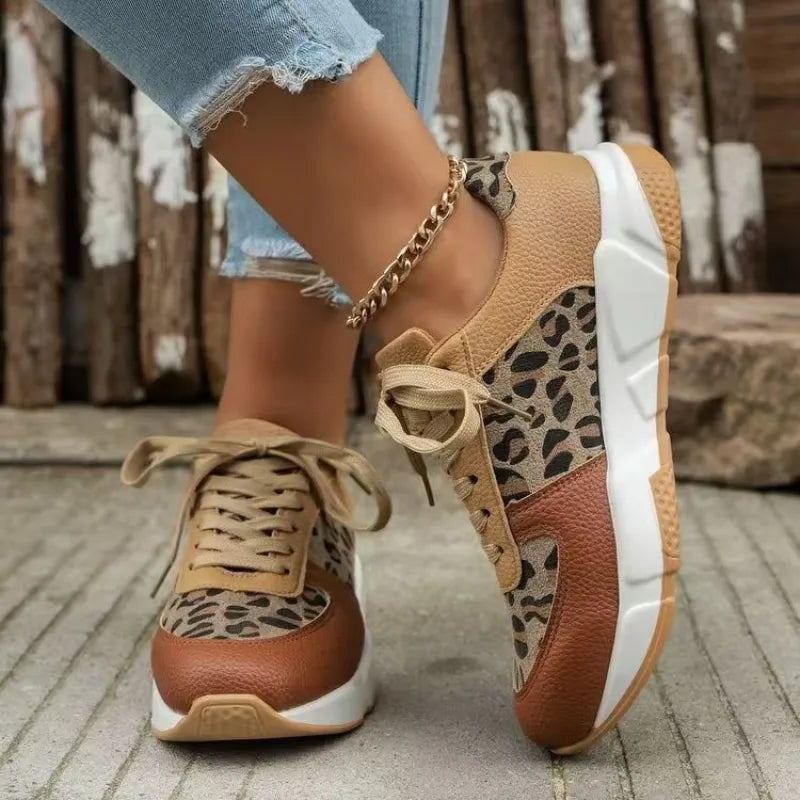 Damen Sneakers ⎜ Bequeme Schnürschuhe mit Camouflage-Muster und dickem Sohlenprofil für den Alltag