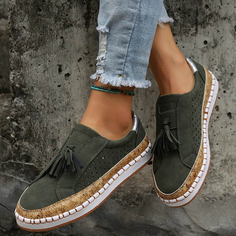 Loafers für Damen ⎜ Bequeme Flats mit Quasten-Detail und elastischem Slip-On Design