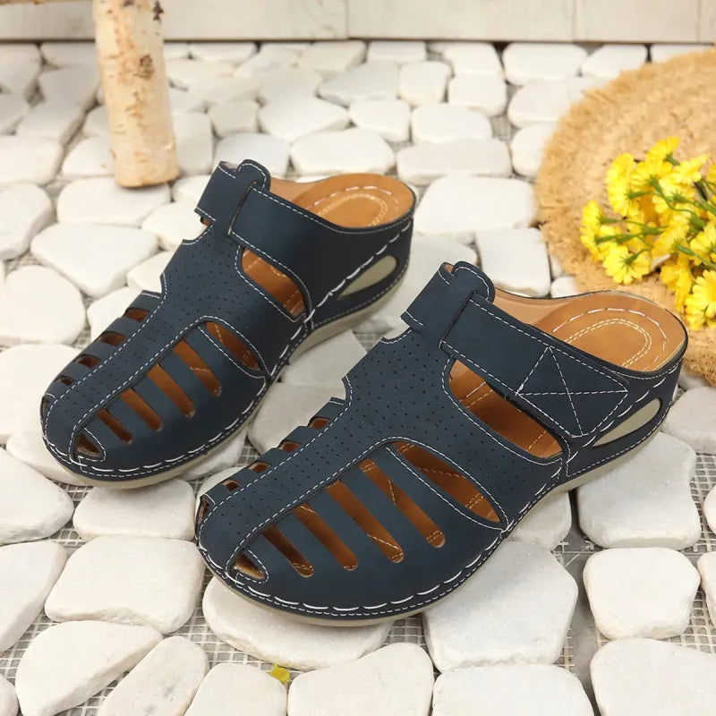 Damen Sandalen mit Keilsohle ⎜ Bequeme Sommerschuhe mit Belüftung und Klettverschluss für Alltag und Freizeit