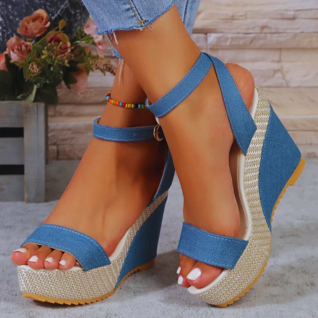 Keilsandalen für Damen ⎜ Hohe Sommerschuhe Aus Jeansstoff mit Knöchelriemen und Rutschfester Sohle