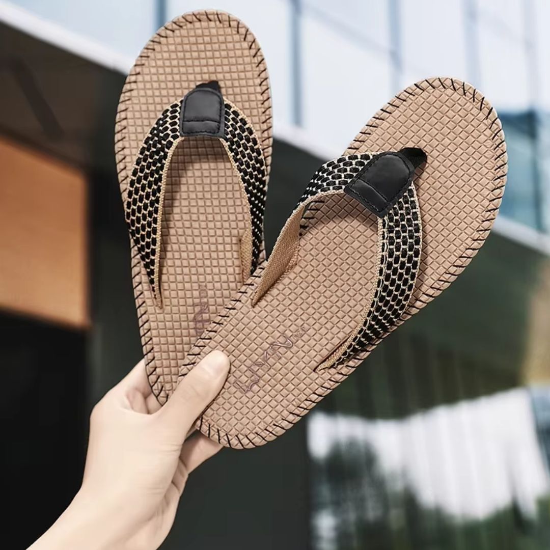 Herren Zehentrenner für den Sommer ⎜ Bequeme Strand-Sandalen mit Rutschfester Sohle und Netzdesign