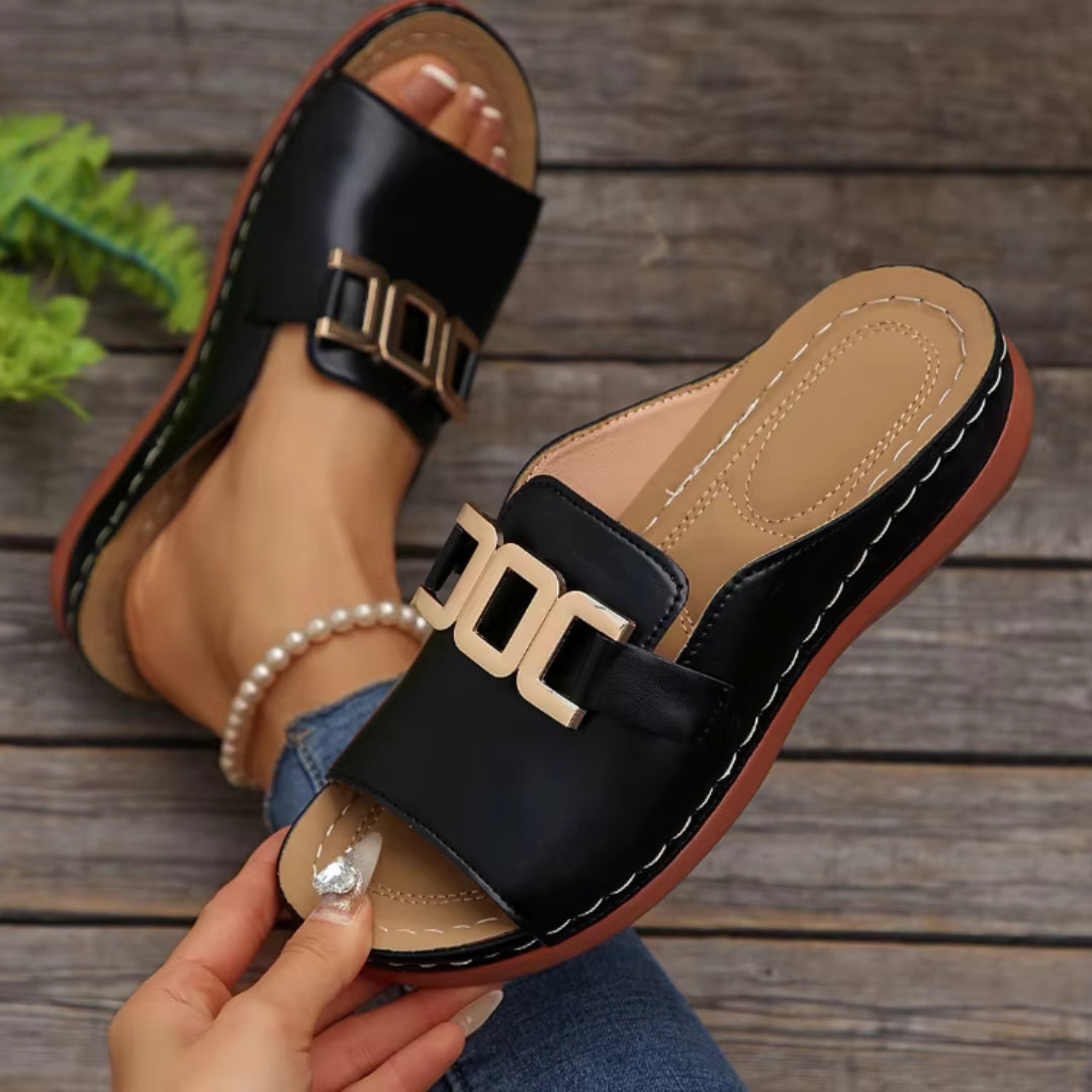 Plattform-Slipper für Damen ⎜ Modische Wedges mit Ketten-Design und dickem Absatz für den Sommer