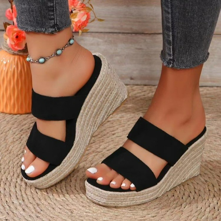 Keilabsatz Hausschuhe für Damen ⎜ Sommerliche Sandalen mit Seilsohle und bequemem Doppelriemen