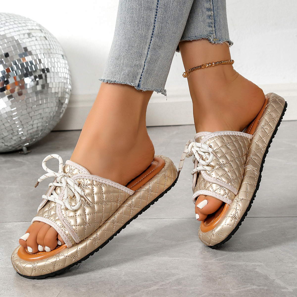 Bequeme Sandalen für Damen ⎜ Slip-ons mit Schnürung und gepolsterter Sohle für maximalen Komfort