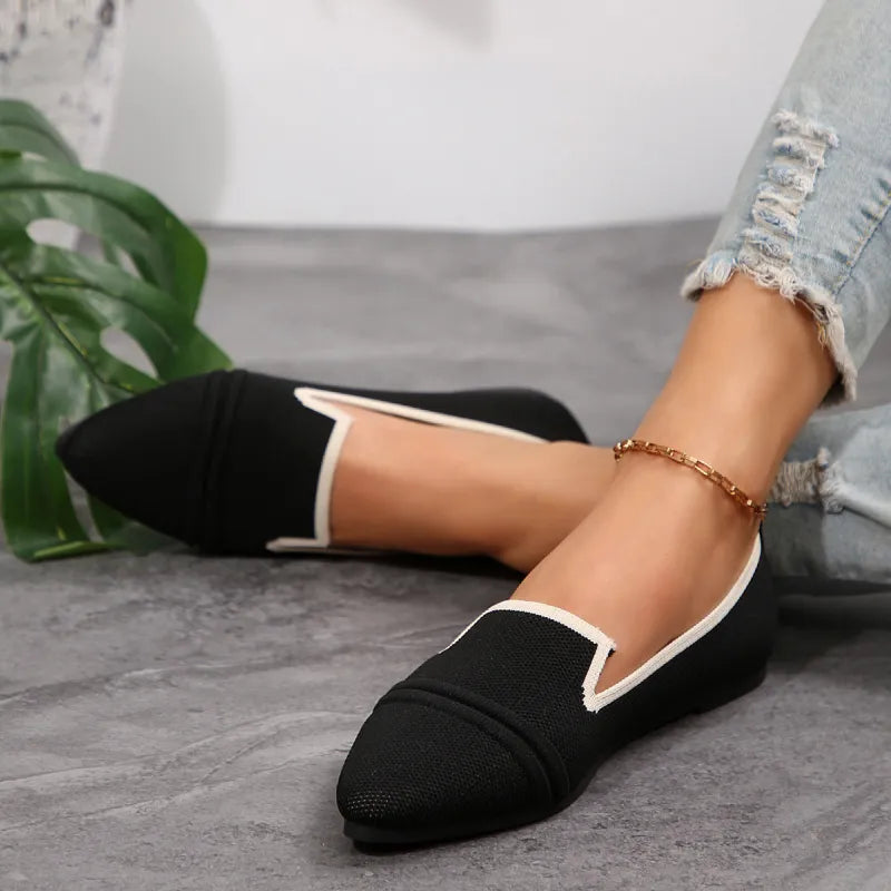 Flache Ballerinas für Damen ⎜ Bequeme Slip-On Schuhe mit spitzer Zehenpartie und perforiertem Design