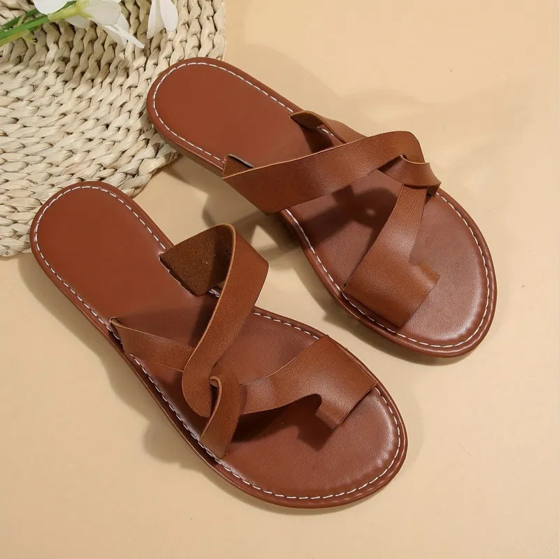 Damen Flache Sandalen ⎜ Bequeme Sommerschuhe mit Kreuzriemen und Offenem Design für Alltag & Freizeit