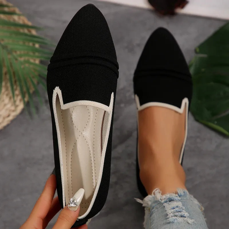 Flache Ballerinas für Damen ⎜ Bequeme Slip-On Schuhe mit spitzer Zehenpartie und perforiertem Design