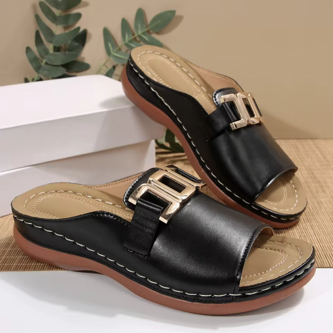 Plattform-Slipper für Damen ⎜ Modische Wedges mit Ketten-Design und dickem Absatz für den Sommer