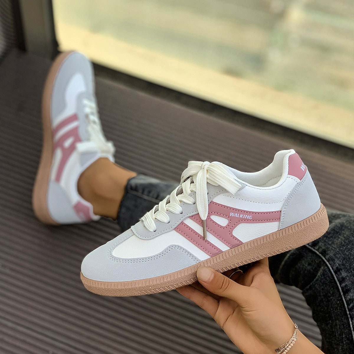 Damen Retro Sneaker ⎜ Bequeme Schnürschuhe mit Kontrastfarben und strapazierfähiger Sohle