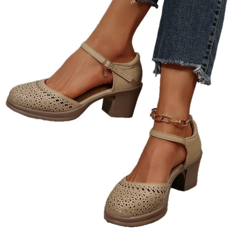 Damen Pumps mit Blockabsatz ⎜ Bequeme Schuhe mit Schnallenriemen und luftigen Ausstanzungen