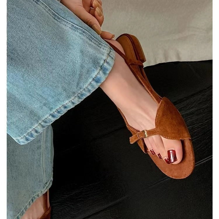 Flache Sandalen für Damen ⎜ Bequeme Sommerschuhe mit runder Spitze und verstellbarem Riemchen
