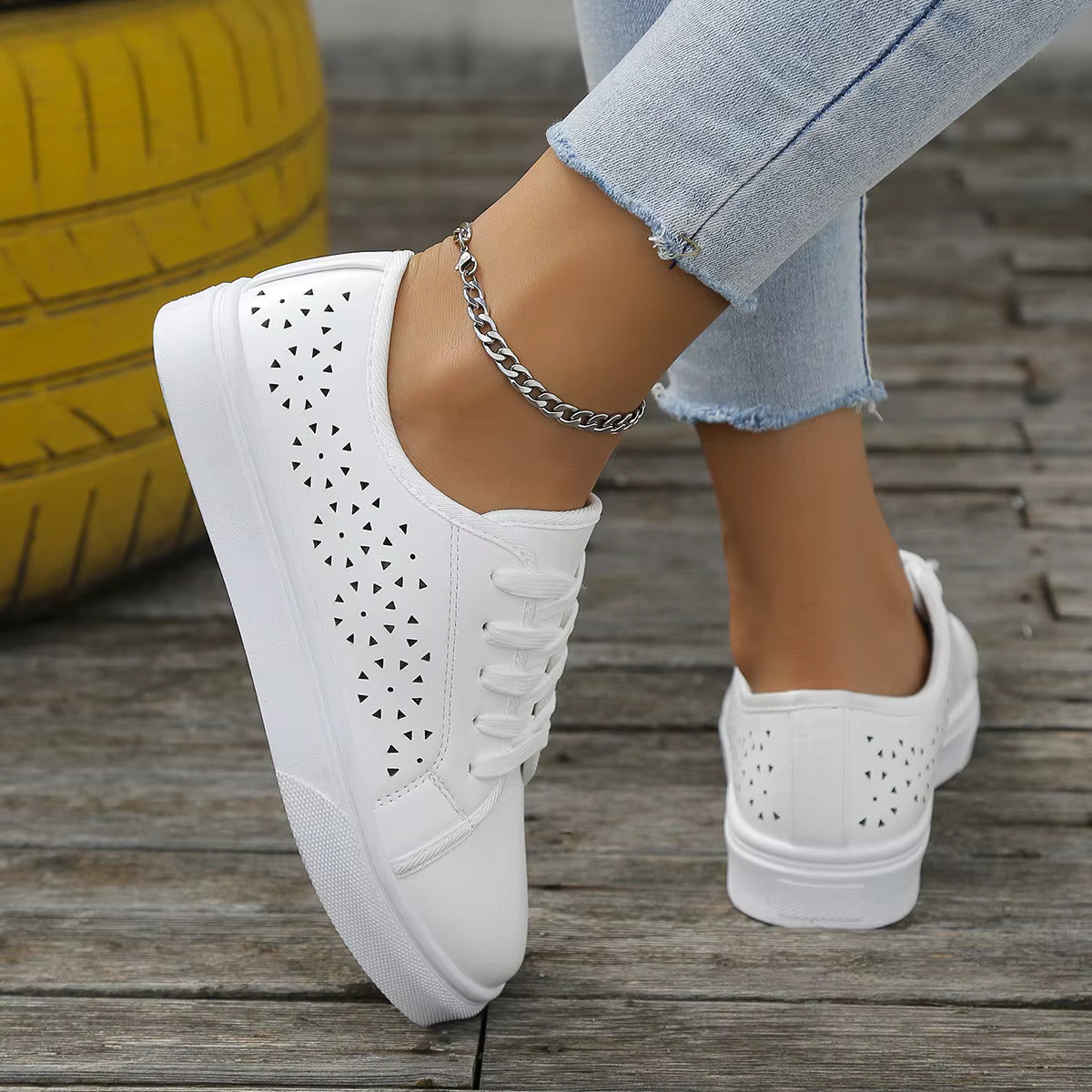 Flache Sneaker für Damen ⎜ Bequeme Schuhe mit Durchbrochenem Design für den Sommer und Freizeit