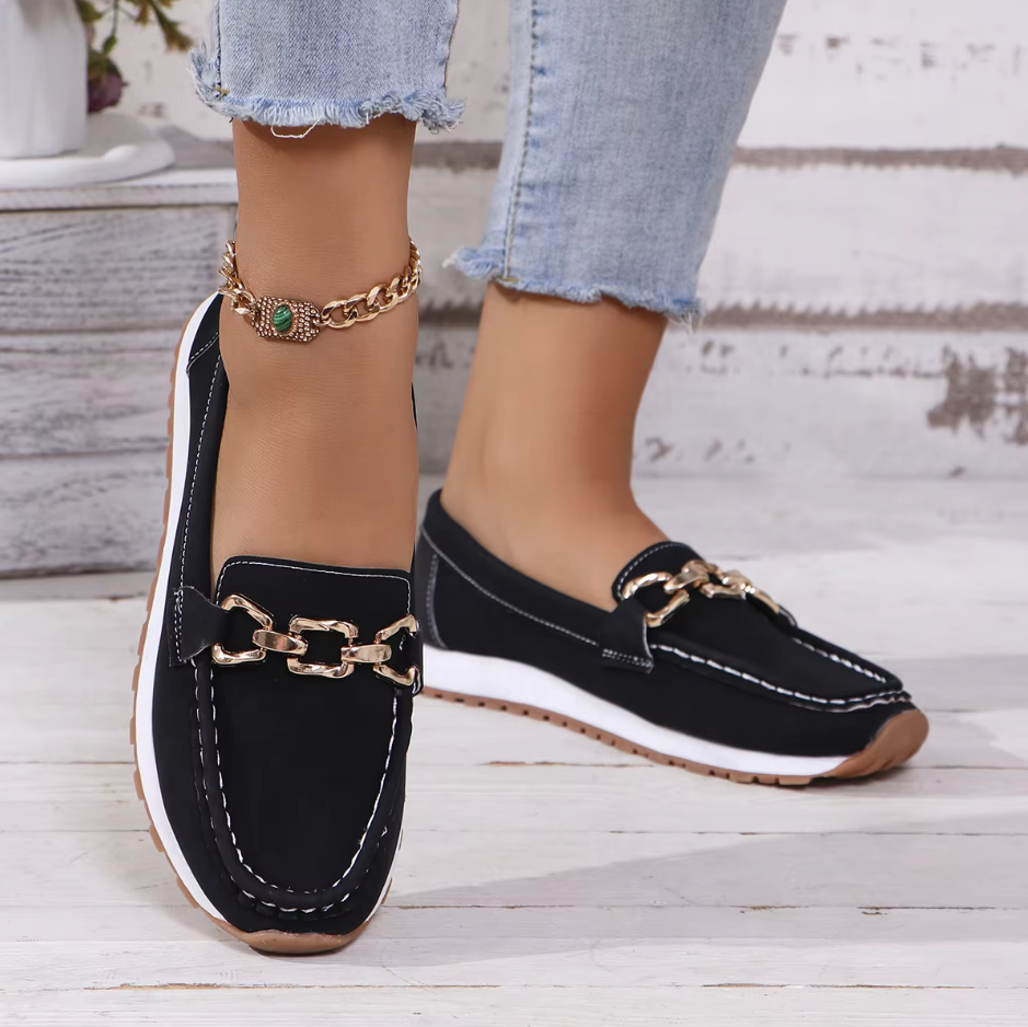Bequeme Damen Loafers ⎜ Flache Schuhe mit Metallkette und Komfortabler Sohle für Alltag und Freizeit