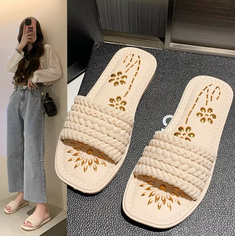 Flache Sandalen für Damen ⎜ Komfortable Schuhe mit geflochtenem Design und goldenen Details für den Sommer